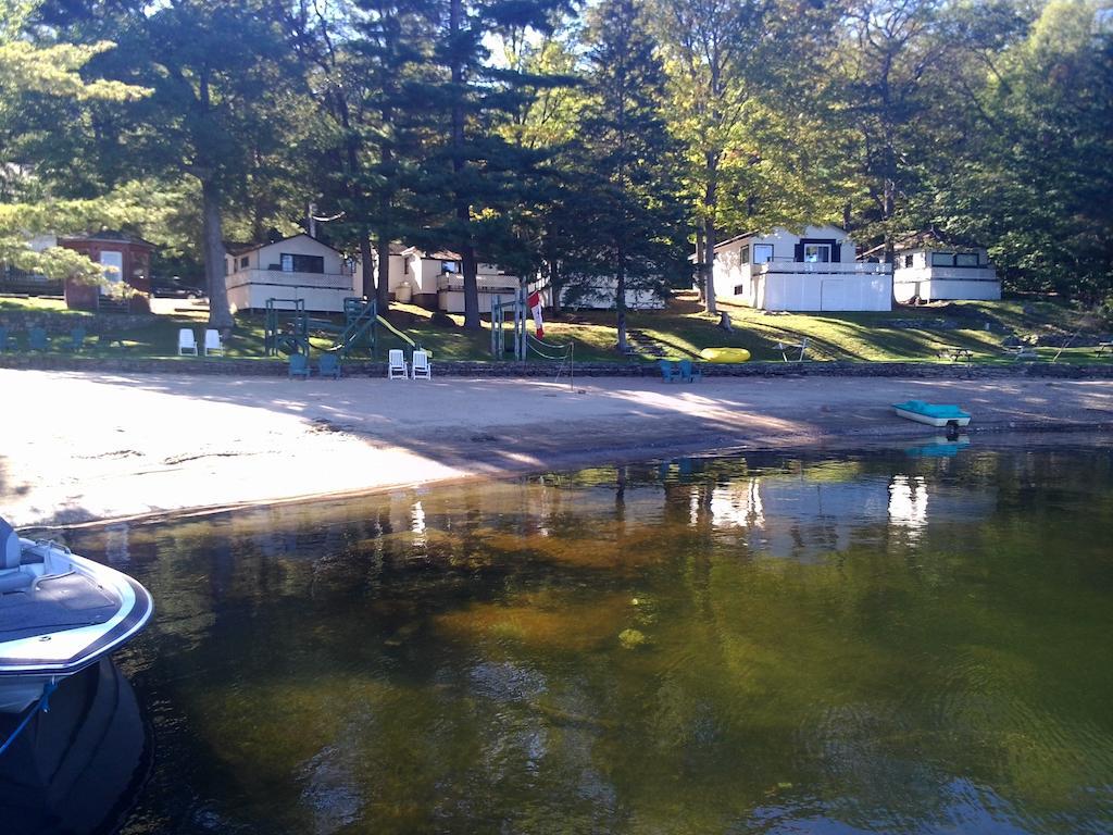 Little Hawk Resort & Marina Algonquin Highlands Номер фото