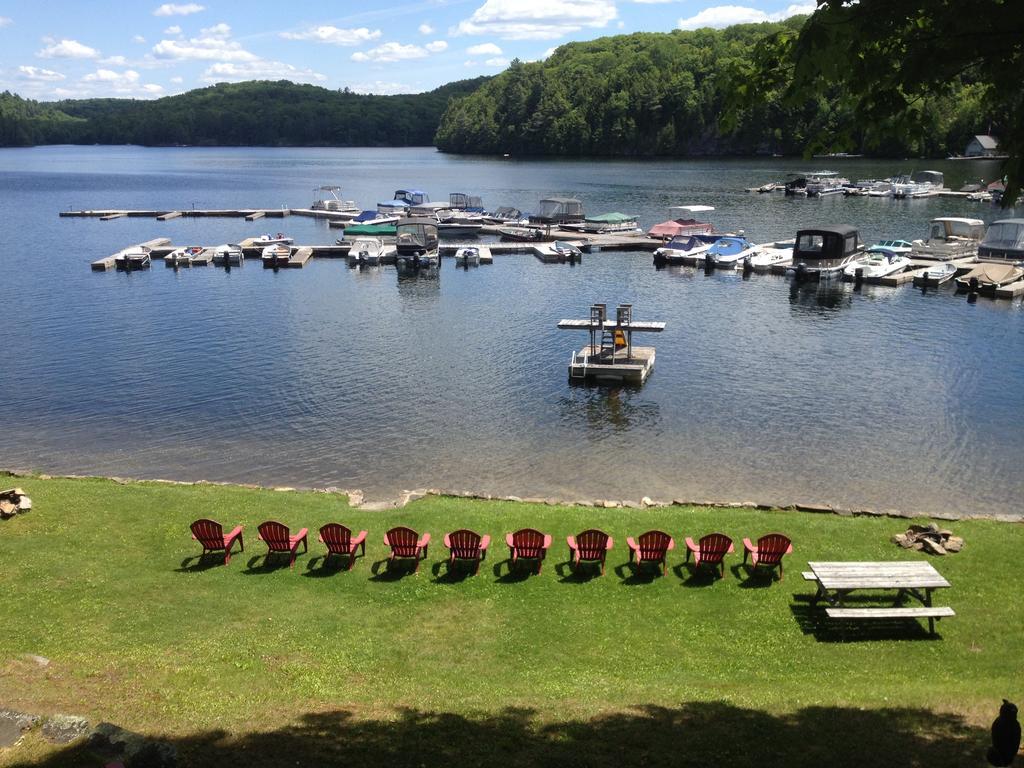 Little Hawk Resort & Marina Algonquin Highlands Экстерьер фото
